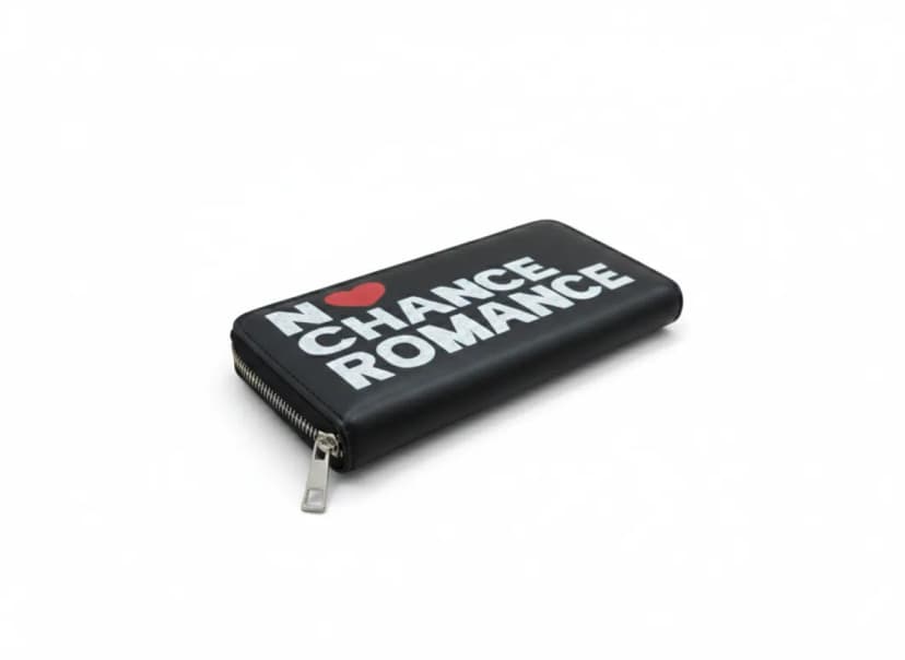 Ženski novčanik sa natpisom – Spoj odvažnog stila i vrhunske sigurnosti